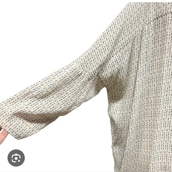 Zara Dotted Long Sleeve Collared Blouse Creme & Black Oversized Small - Picture 5 of 5